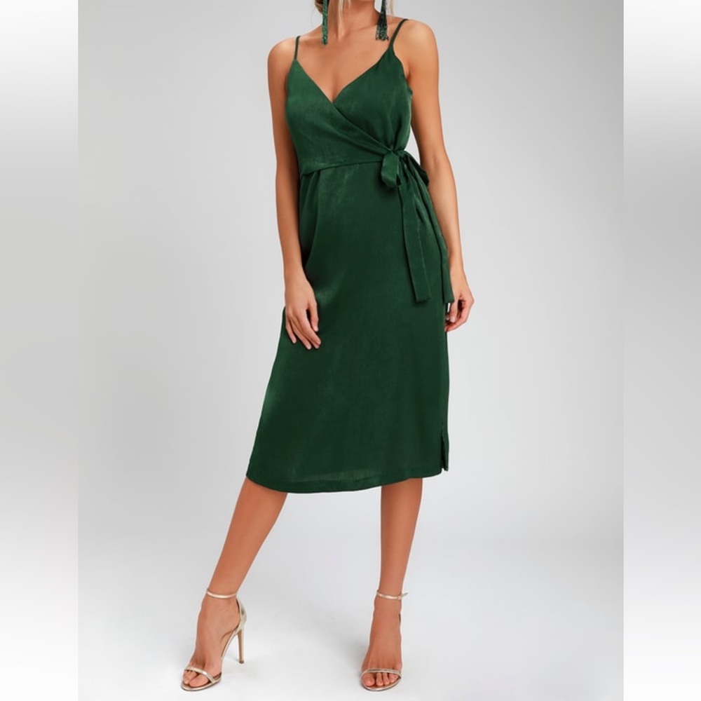 LULU’S Green Silk Dress